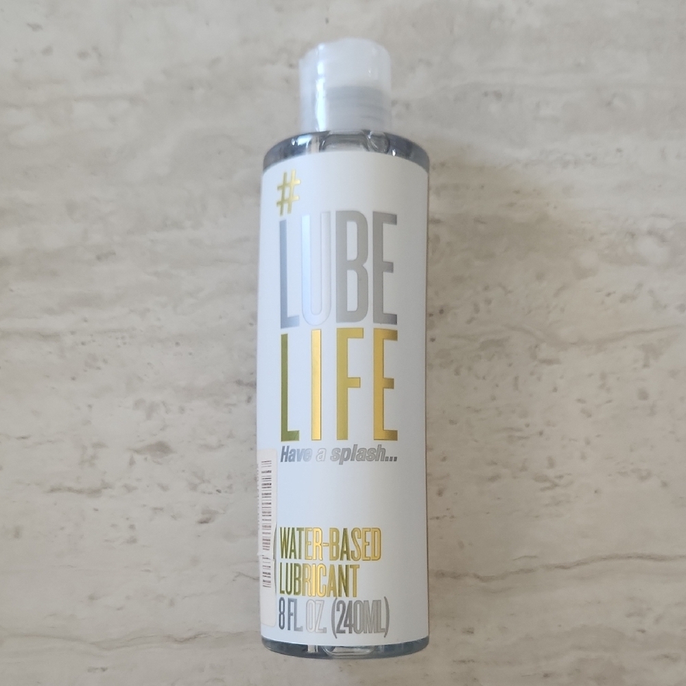 🔴NWT Clear/white Silky Water-Based Lubricant. One size.